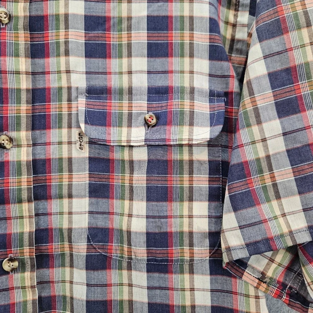 Levis Mens Plaid Short Sleeve Button Down Shirt Tapered Fit Navy Red Cream L